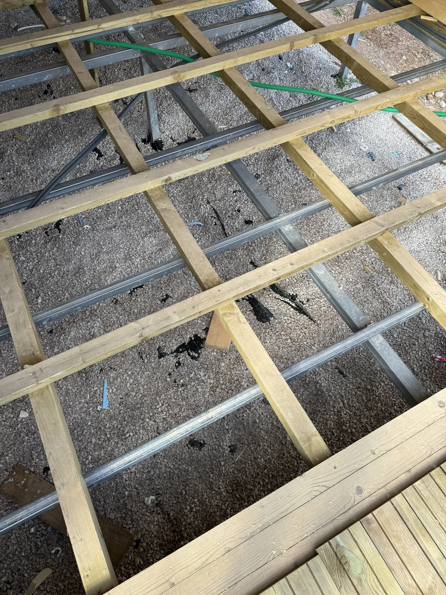 Assembly on site — Satus Baltic — 44 × 70 + 70 × 70 mm foundation joists