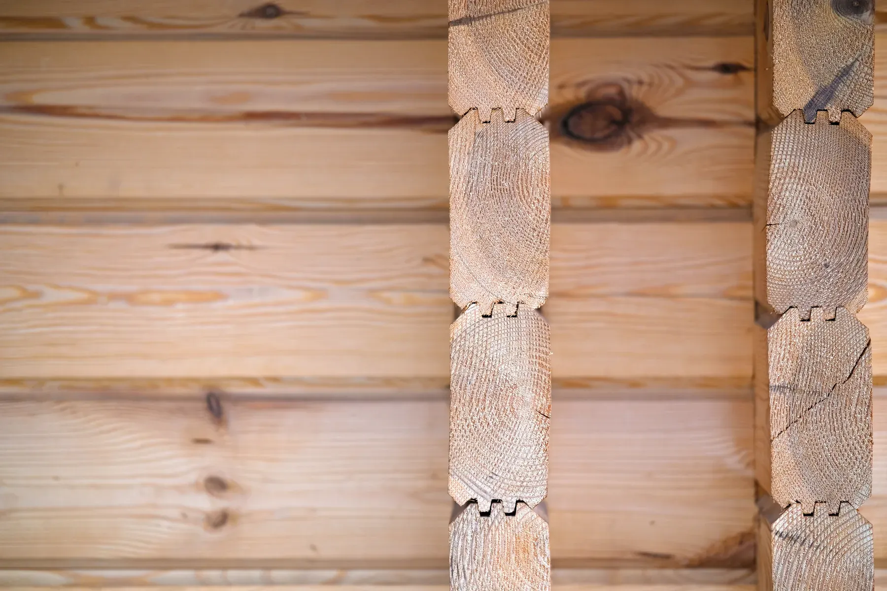 Choosing the Right Wall Thickness for Log Cabin Homes