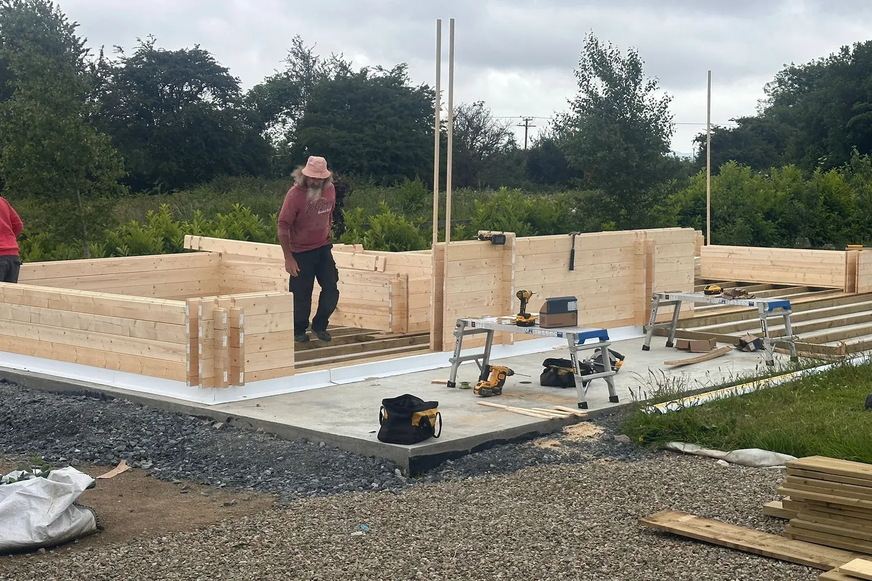 Assembling a Log Cabin: DIY or Professional Crew?